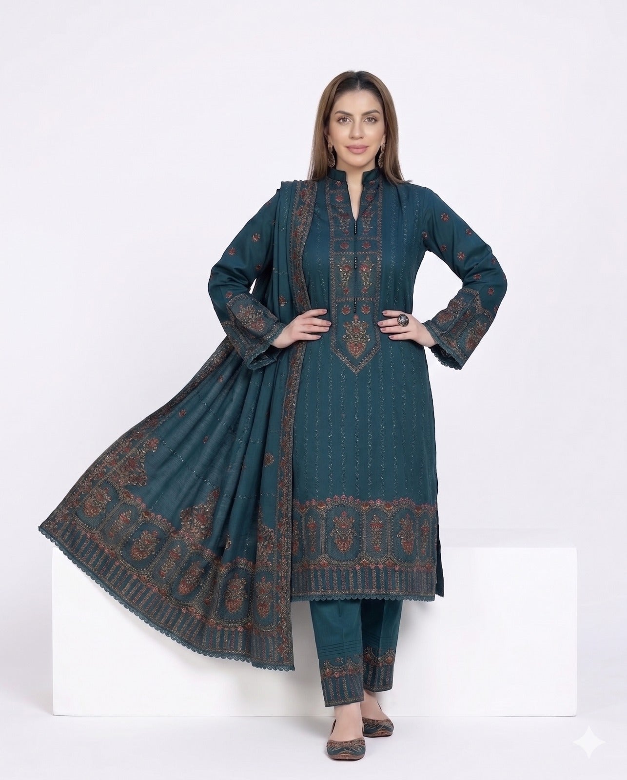 Raeesa Premium Noor-e-Fajar – Embroidered Luxury Lawn (AK-3298)