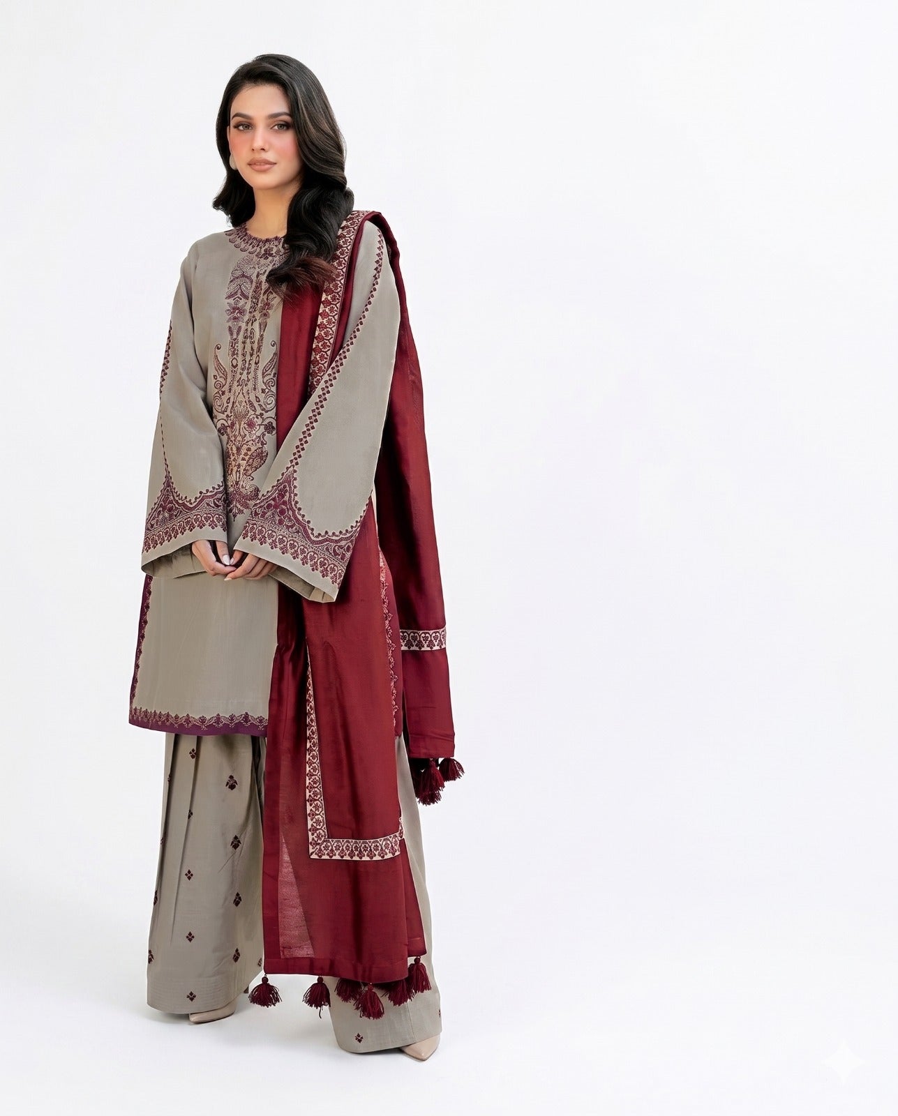 BAROQUE Premium Embroidered Luxury Lawn – 3-Piece Suit (AK-3331)