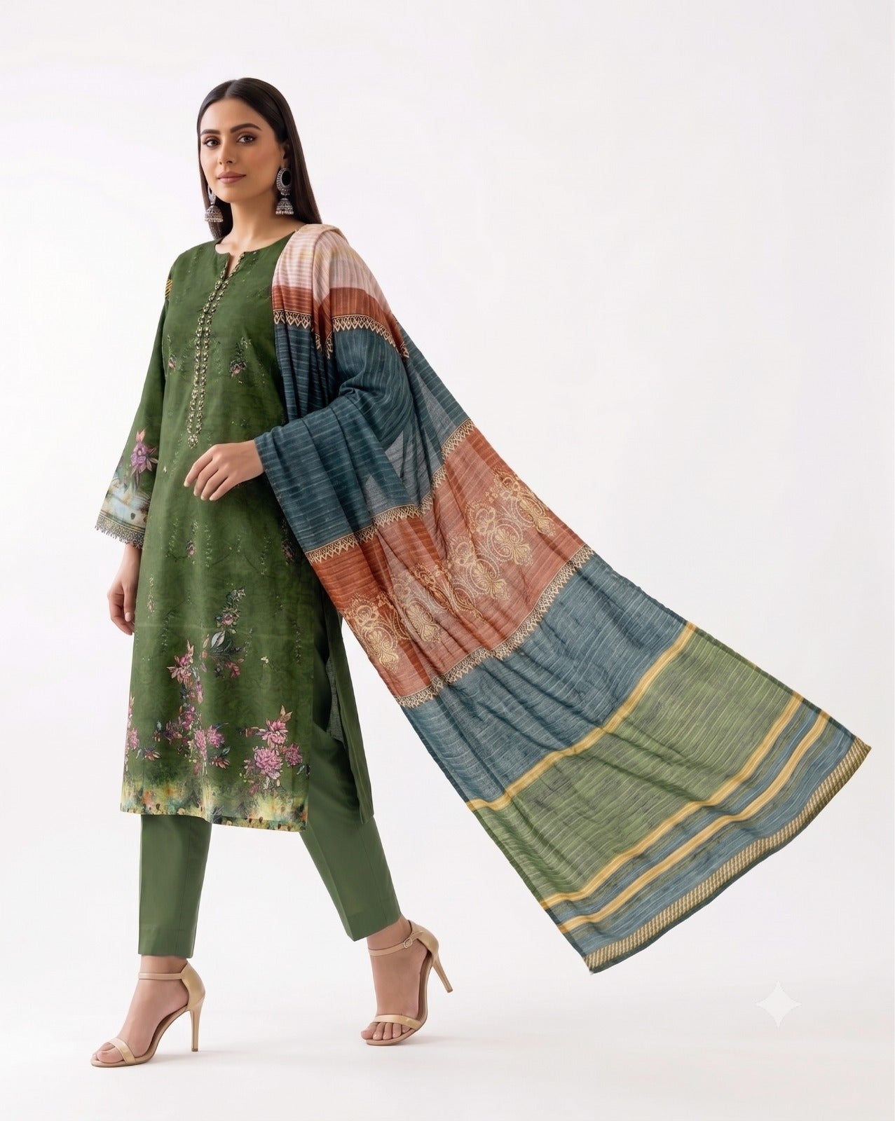 Emerald Bloom Printed Lawn 3-Piece Suit
